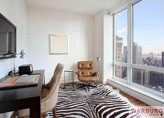 Sold by Warburg | media 1