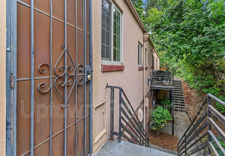1322 NE 68th Ave — Photo 21