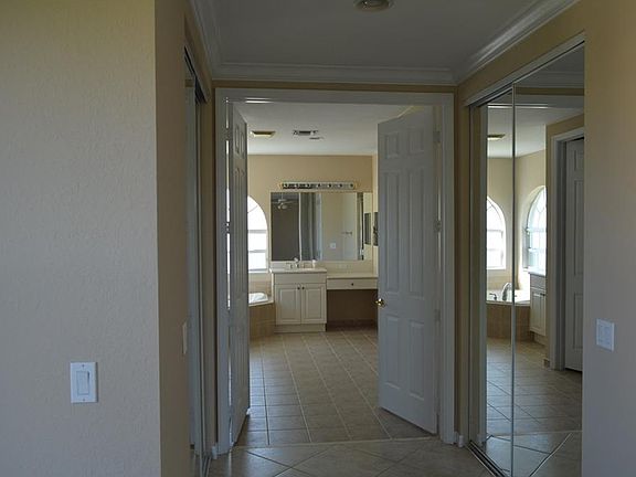 4th image of 1165 Amethyst Dr SW