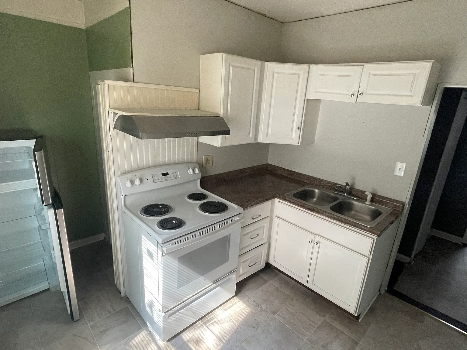 2 bed, 1200 sqft, $1,300 — Photo 4