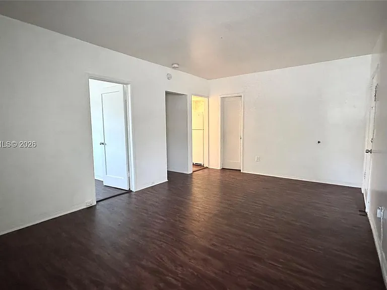 4410 NE 2nd Ave #4410 — Photo 4