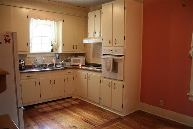 Kitchen w/new countertops