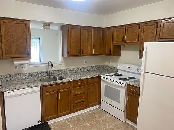 2nd image of 322 Tumbleweed Pl