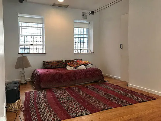 Rented by Nest Seekers International | media 6