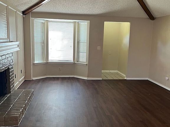 2nd image of 11821 Garden Terrace Dr