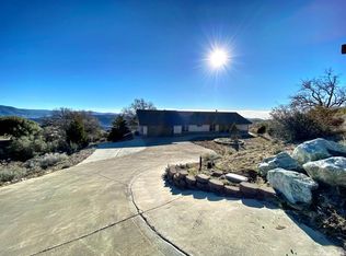 25101 Paramount Dr, Tehachapi, CA 93561