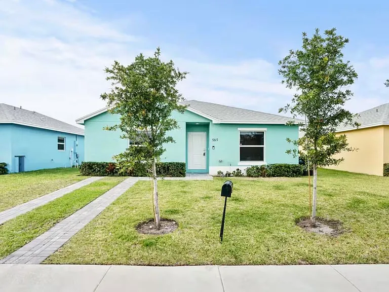 565 Lilac Ct — Photo 27