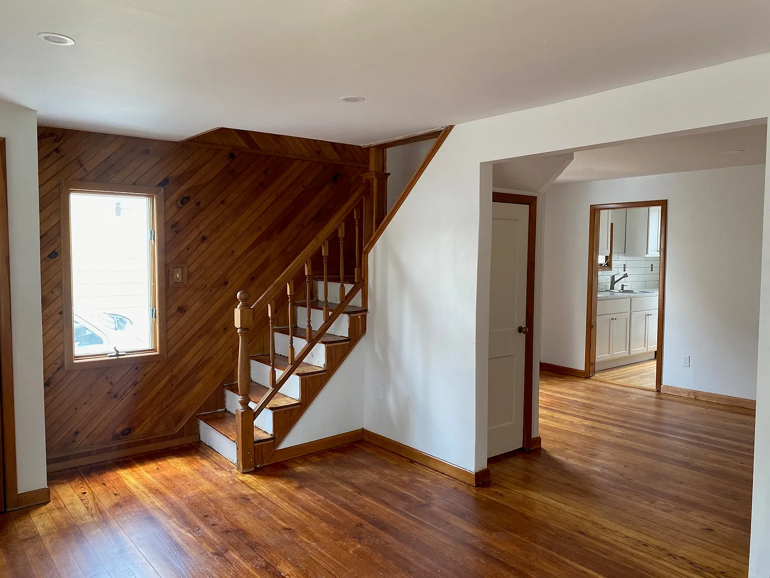 2 bed, 960 sqft, $2,750 — Photo 3