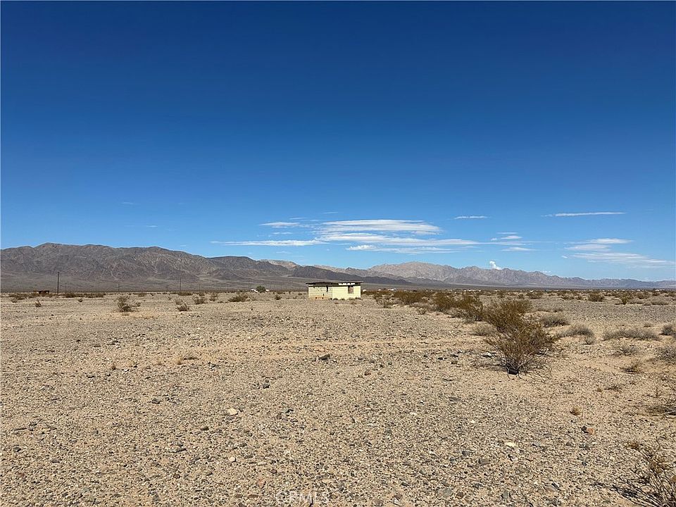 2nd image of 1 Screech Owl Rd