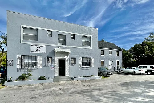 411 NW 37th St Photo 1