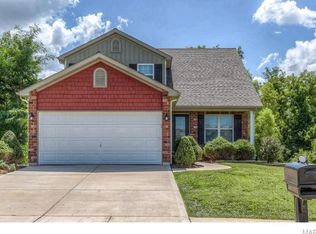 1200 Woodgrove Park Dr, O'Fallon, MO 63366