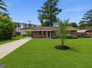 4 Lucian Cir, Savannah, GA 31406