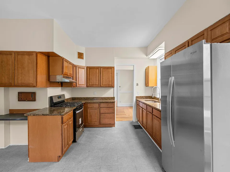 167 Norton St #1