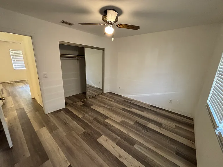 5850 Lincoln St #1 — Photo 10