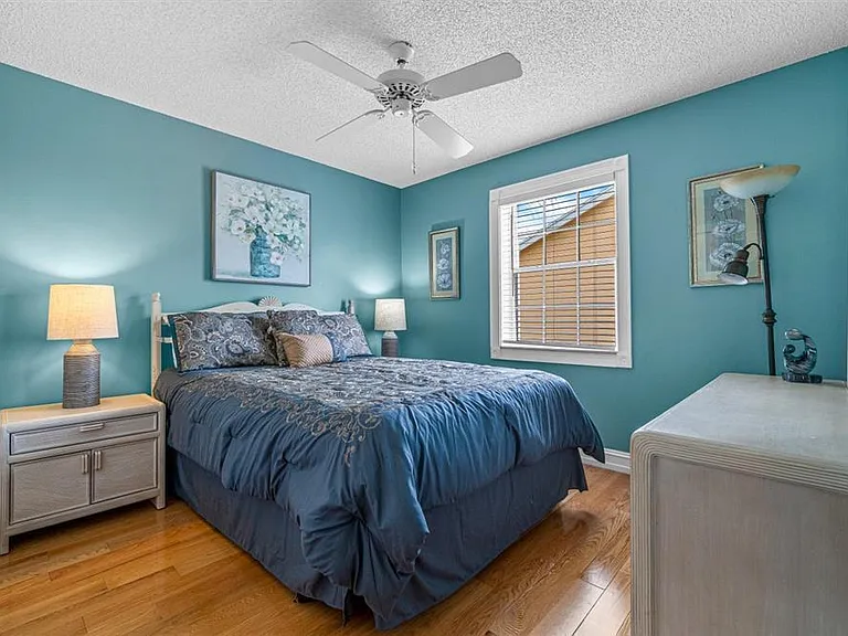338 Waterside Dr — Photo 11