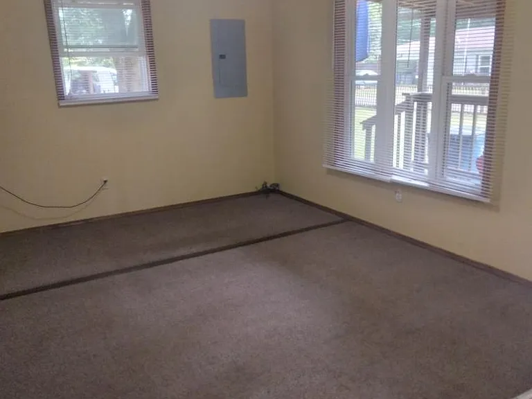 886 Hatcher Ave — Photo 16