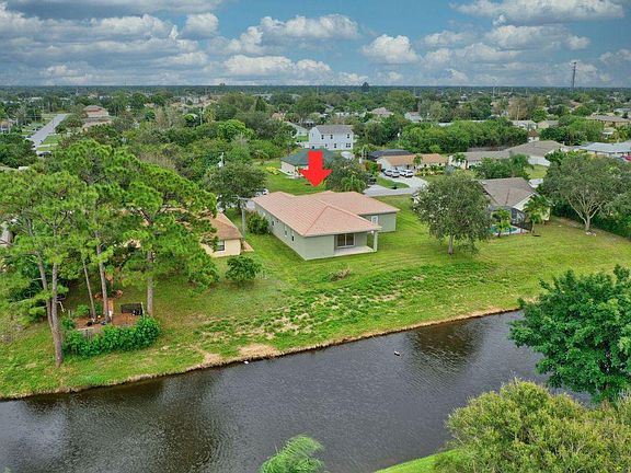 4th image of 2032 SW Monterrey Ln