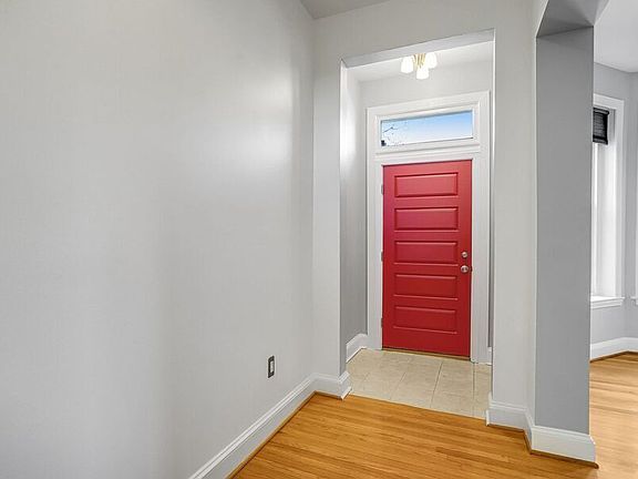 3rd image of 306 R St NW