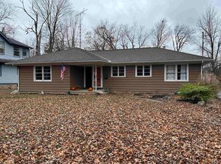 910 Lincoln Ave, Adrian, MI 49221