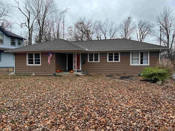 910 Lincoln Ave, Adrian, MI 49221