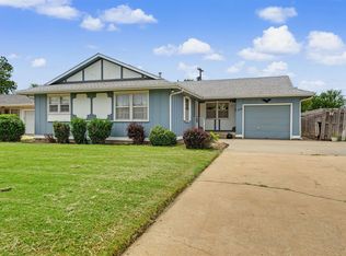 2158 Kensington Rd, Salina, KS 67401