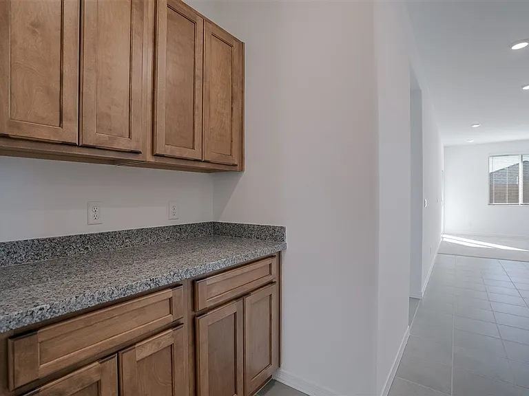 1275 Leo Ln — Photo 11