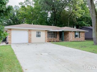 109 Carriage Ct, East Peoria, IL 61611