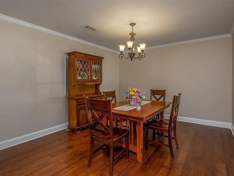 9440 Evergreen Dr — Photo 4