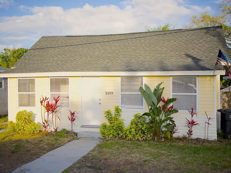 1109 Blanche B Littlejohn Trl — Photo 3