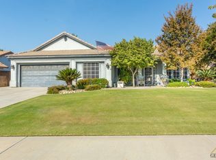 10012 Roehampton Ave, Bakersfield, CA 93312