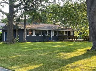 708 Northwood Dr, South Bend, IN 46617