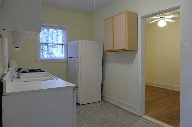 1 bed, 1100 sqft, $1,550 — Photo 3
