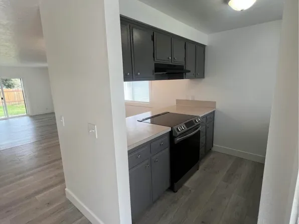 1015 Raffon Ct SE #1015, Salem, OR 97317