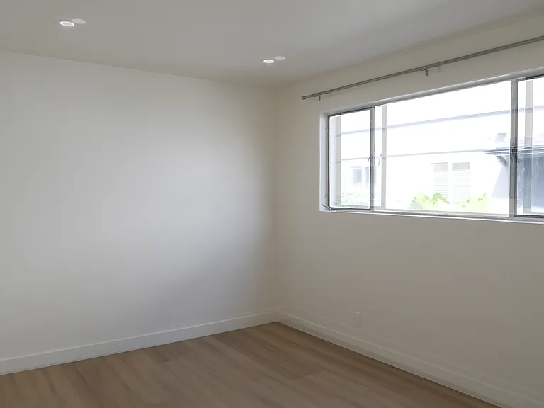 Oxnard apartments — Photo 31