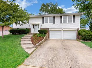 2S155 Glen Ave, Lombard, IL 60148