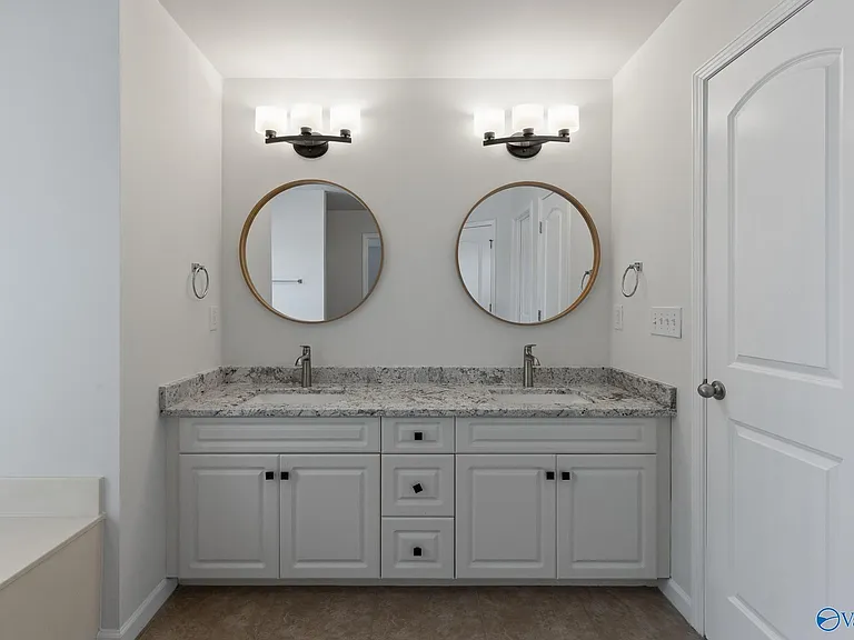 307 Acorn Grove Ln SW — Photo 21
