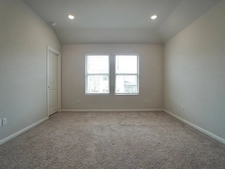 2513 Danbury Ln — Photo 21