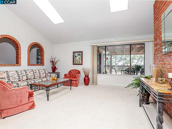 5th image of 1030 Pine Meadow Ct
