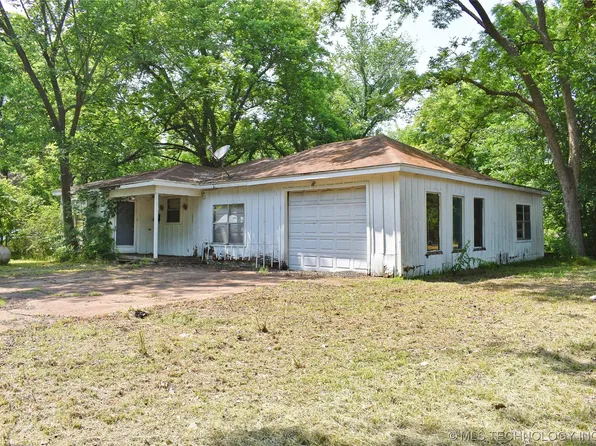 1007 E Jefferson St, Hugo, OK 74743
