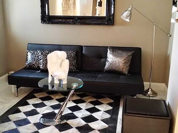 5th image of 111 E Flagler St APT 806