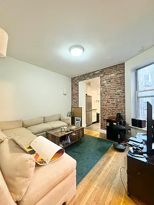 Rented by Oxford Property Group | media 5