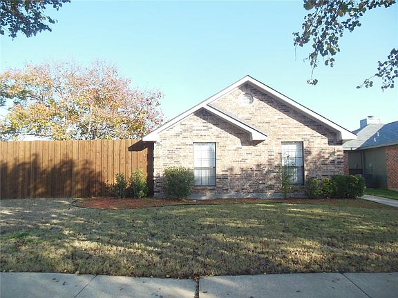2nd image of 501 E Stone Cir