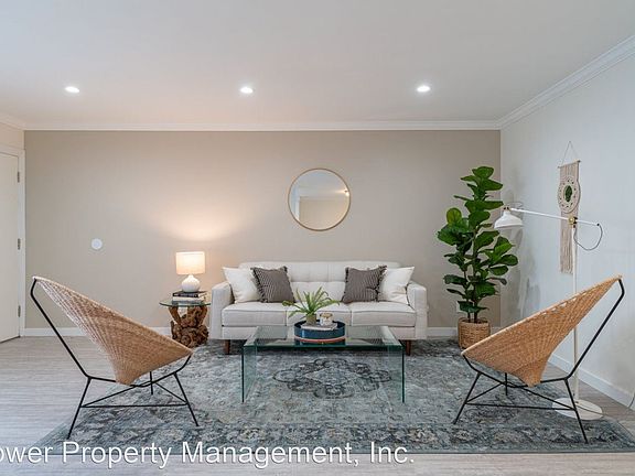 5th image of 11930 Kling St APT 8