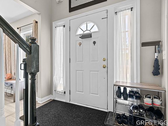 5th image of 3797 Mayberry Ct SE