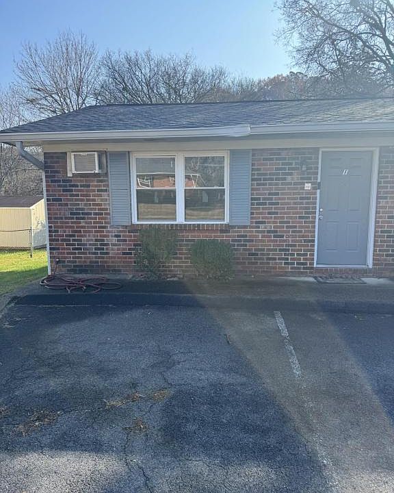 1st image of 1513 Blount Ave SW