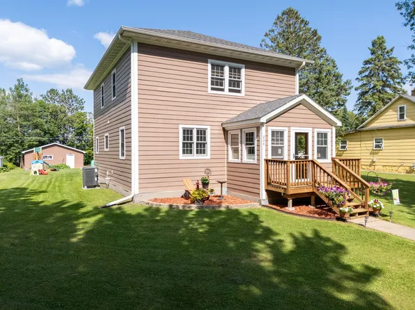 204 Hartley St, Coleraine, MN 55722