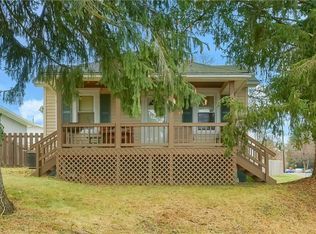 1500 Fernhurst Ave, Coraopolis, PA 15108