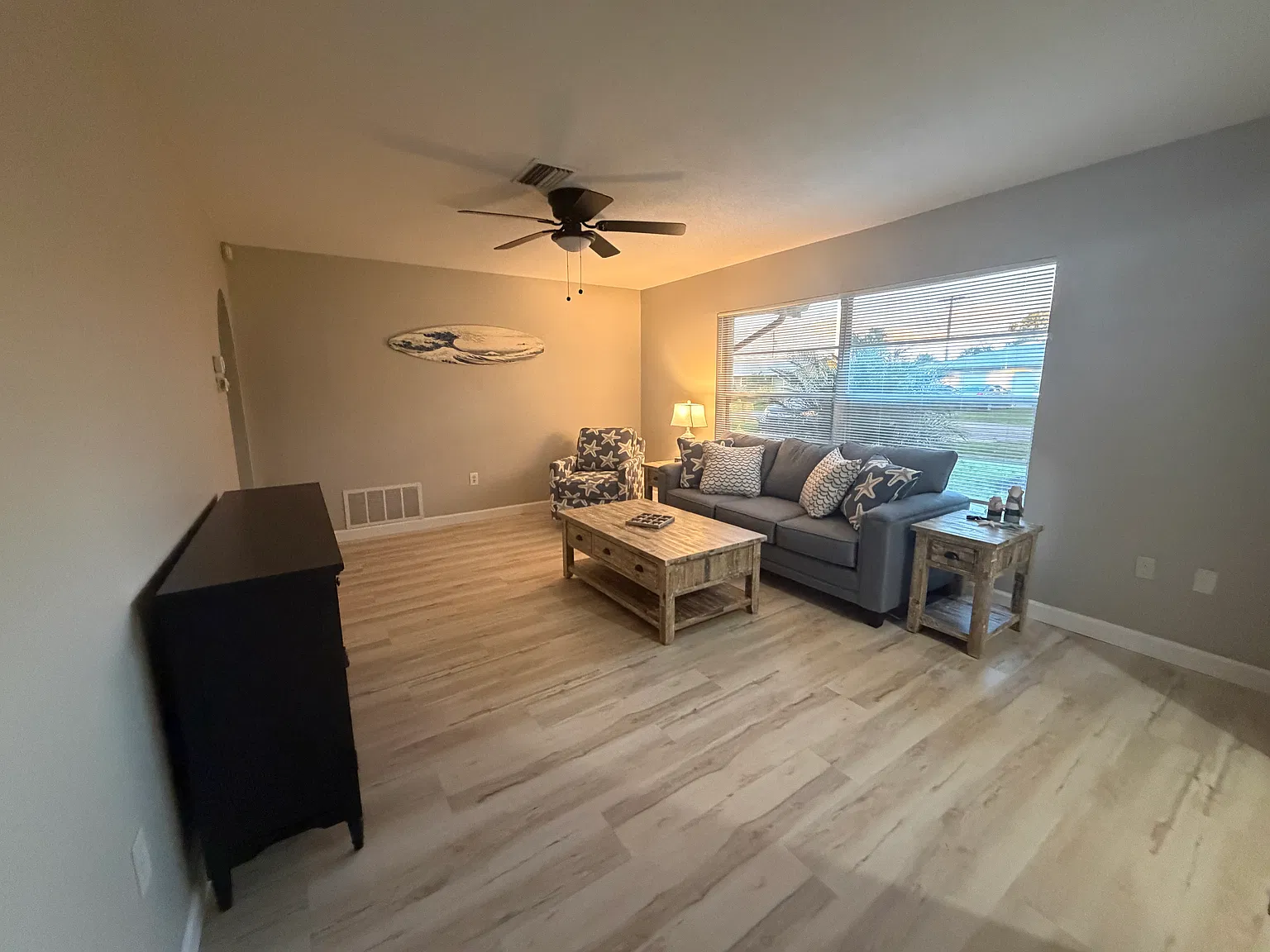 2 bed, 1074 sqft, $4,500 — Photo 4