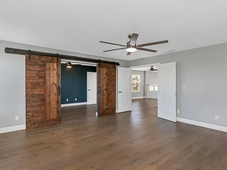 20058 Nob Oak Ave — Photo 23