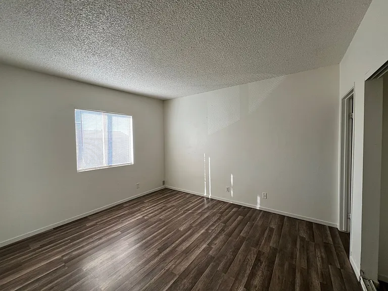 6942 Appleton Dr — Photo 29